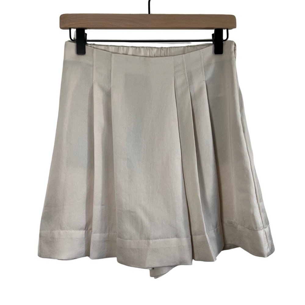 NWT Banana Republic Women's Pleated Skort Cream Size XS Dressy
